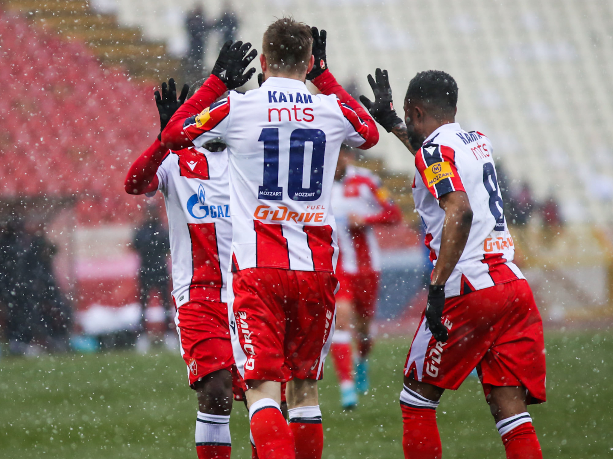 SJAJNE VESTI UZ UEFA STIGLE NA 