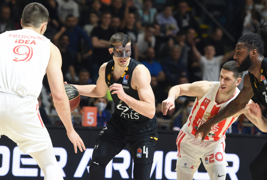 PARTIJA KARIJERE ALEKSE AVRAMOVIĆA! Tim Željka Obradovića u trećem ovosezonskom derbiju  slomio otpor večitog rivala!