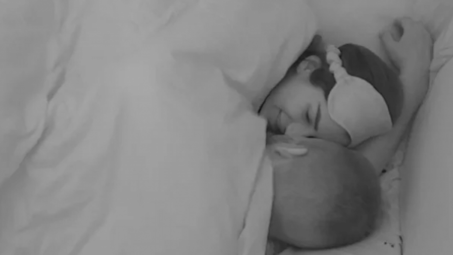 OŽENJENI GRUJA PONOVO SA LJUBAVNICOM! Mima završila u pevačevom krevetu! (VIDEO)