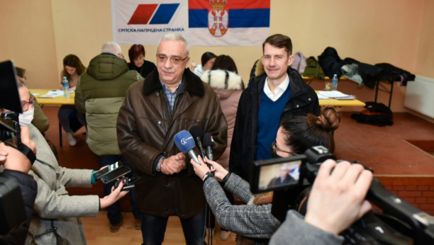 Stevan Bakić i dr Balint Pastor dali potpise podrške kandidaturi Aleksandra Vučića za predsednika Srbije