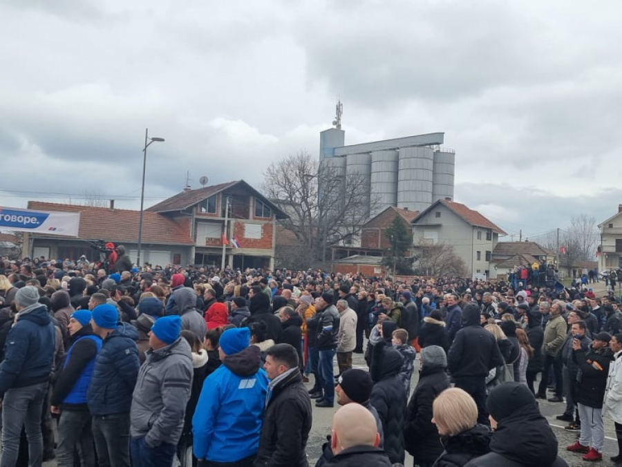 BOJNIK DOČEKAO VUČIĆA UZ TRUBAČE 