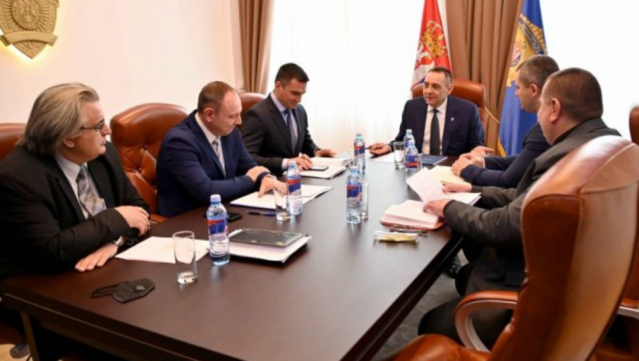 REZULTAT VREDAN SVAKE POHVALE Ministar Vulin održao sastanak sa rukovodstvom Policijske uprave Novi Pazar (FOTO)