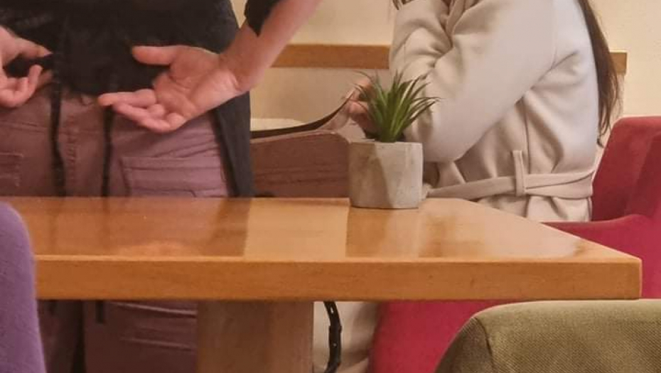 Biković sa devojkom