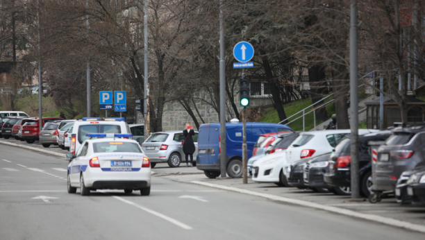 STRAŠNA NESREĆA NA PUTU PANČEVO-KOVIN Jedna osoba poginula, automobil potpuno smrskan! (FOTO)