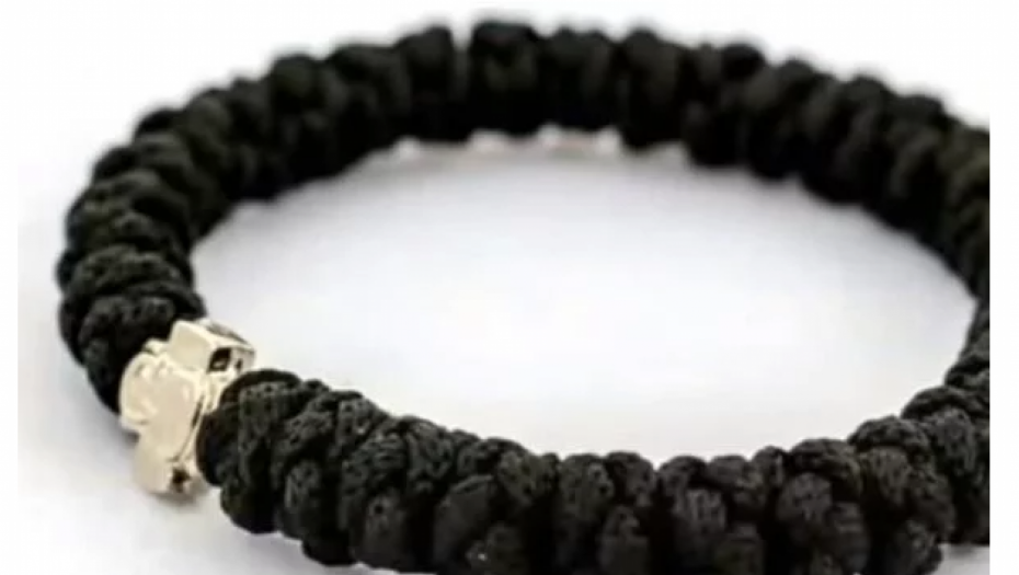 ŠTA KAD PUKNE BROJANICA? Nikako ne valja bacati je ili spaljivati - evo šta kažu crkvena pravila