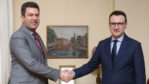 Gradonačelnik Šapca se sastao sa direktorom Kancelarije za Kosovo i Metohiju Petrom Petkovićem