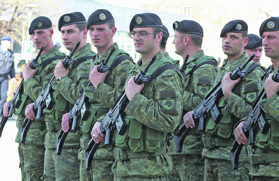 RASPADA SE LAŽNA KURTIJEVA VOJSKA! Takozvani KBS pred pucanjem zbog malih plata i zastarele opreme