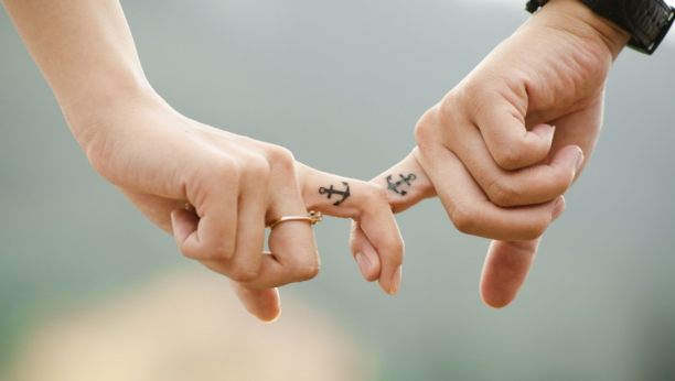 Ljubavne tetovaze koje se slazu