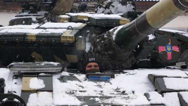 "NIKO NE ZNA KAKO SE KORISTI?!" Narednik ukrajinske vojske: "Treba mi Google Translate da bih razumeo zapadno naoružanje"