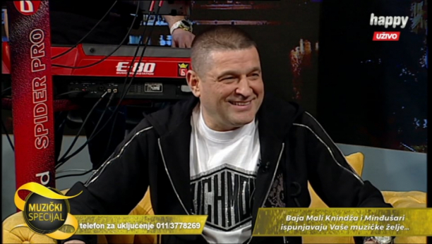 PONOS JE IMATI OVAKVOG OCA Baja Mali Knindža uhvaćen u nesvakidašnjoj situaciji, a pozavideli bi mu mnogi roditelji