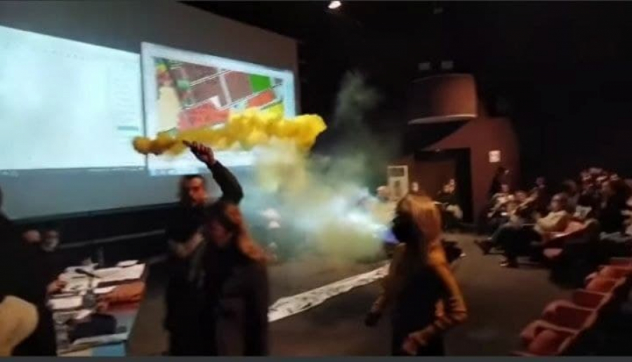 TO SU CIRKUZANTI Gradonačelnik Novog Sada Miloš Vučević o incidentu: Njih urbanizam i ne zanima, dođu da polivaju vodom