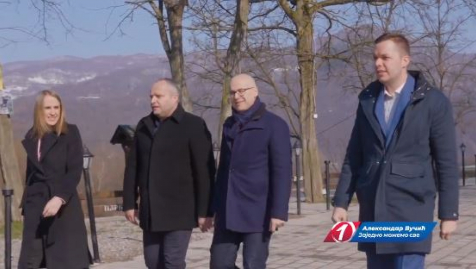 DELEGACIJA SNS OBIŠLA ZLATIBORSKI OKRUG "Samo uz politiku razvoja i stabilnosti koju vodi Aleksandar Vučić naša Srbija stoji čvrsto na svojim nogama" (VIDEO)