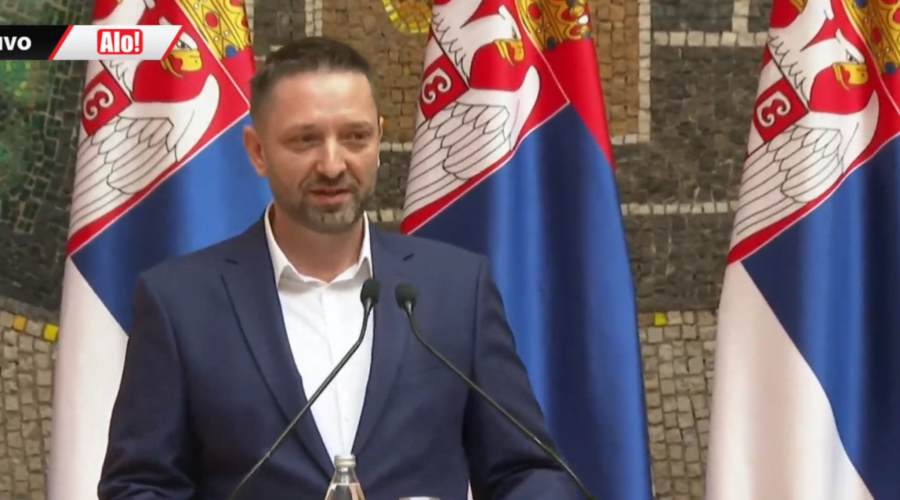 PREDSEDNICA VLADE MLADIM LEKARIMA Hvala vam što ste izabrali ovaj poziv, budite sigurni da će plate nastaviti da rastu (VIDEO)