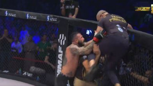 TOTALNO LUDILO! Patosirao rivala, a onda se potukao sa trenerom protivnika! (VIDEO)