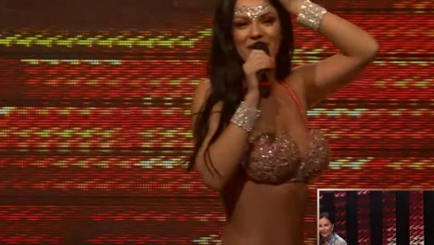 TAKMIČARKA ZVEZDA GRANDA DOŽIVELA PEH NA BINI! Skinula se i zaprepastila žiri, a Ceca je uradila neočekivano! (FOTO)