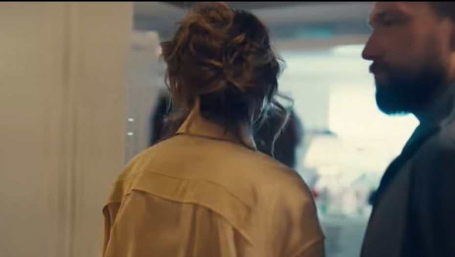 POSLE 20 GODINA PONOVO U NJENOM SPOTU! Ben Aflek zablistao u kadru sa Džej Lo! (FOTO)