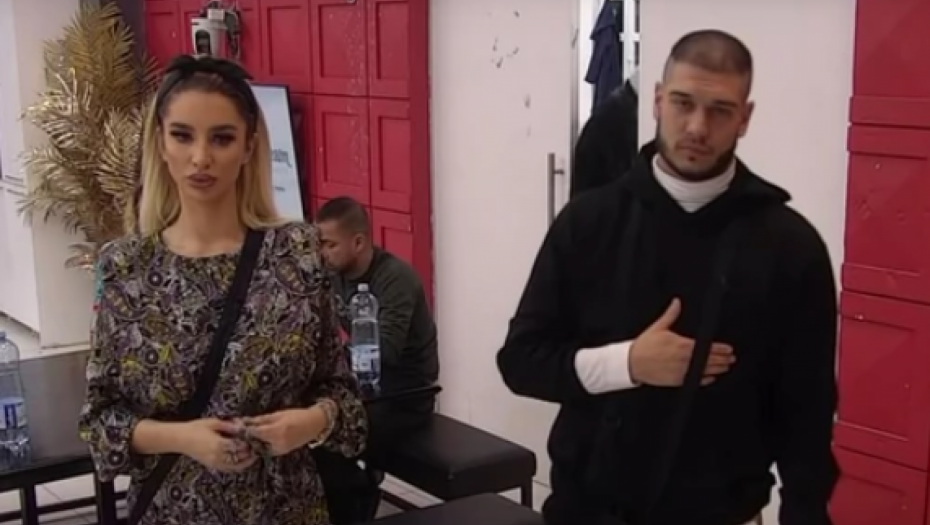 DEJAN SE OPET ODRIČE PORODICE?! Zadrugar priznao na šta je spreman zbog Aleksandre: Ako je ne prihvate, zauvek zbogom!