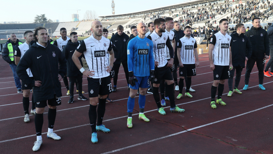 PROMAŠAJ KOJI BI PARTIZAN MOGAO DA KOŠTA TITULE! Svi su već videli loptu u mreži, ali je golman Zvezde maestralno reagovao! (VIDEO)