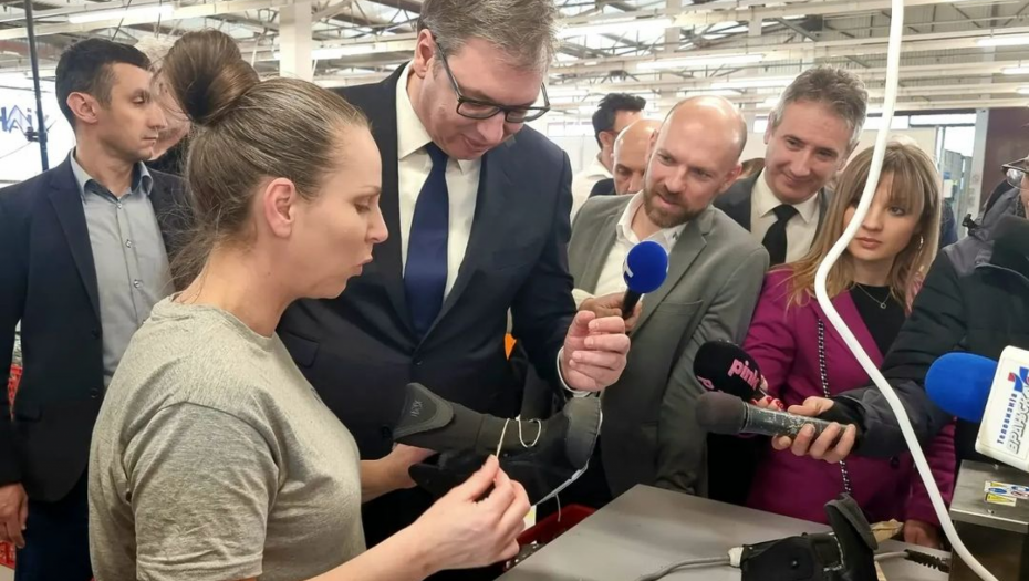 SRBIJA NASTAVLJA DA RASTE Otvoreno sedam fabrika i nova zgrada Instituta Dedinje 2 za samo sedam dana! (FOTO)