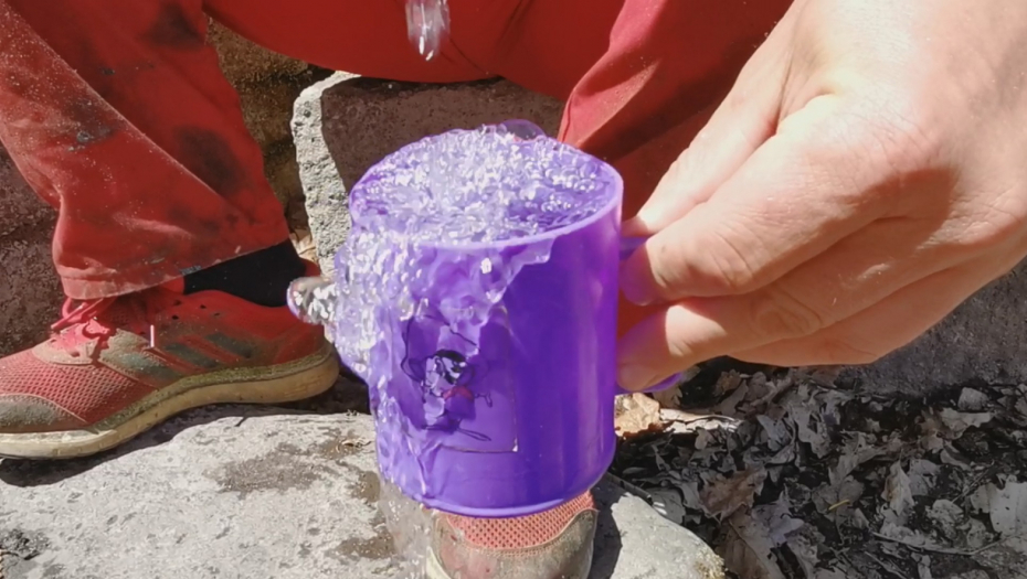 OVAJ DOMAĆIN IZ ARILJA IMA BESPLATNO GREJANJE Rade iz Čačka mu obezbedio IZVOR, on je ubacio pumpe (FOTO)