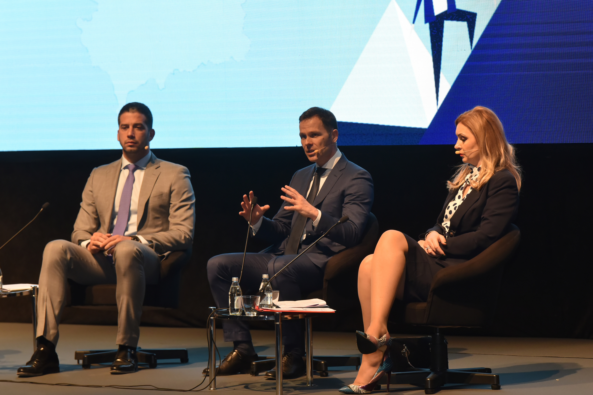 SINIŠA MALI: Država nikada više novca nije izdvajala za mlade, od 1. aprila kreće plaćena praksa za najbolje studente! (FOTO)