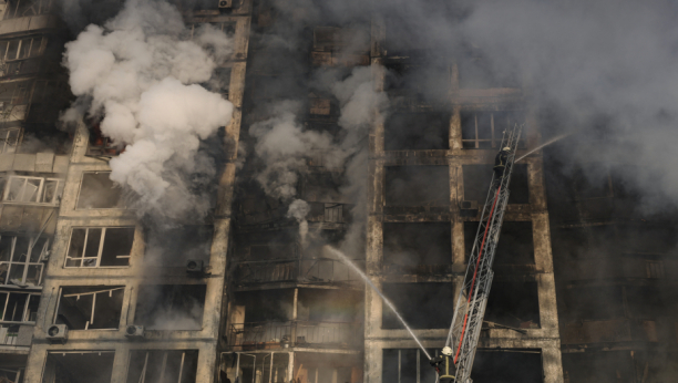 NAJMASOVNIJI RUSKI NAPAD DRONOVIMA KAMIKAZAMA Eksplozija izazvala požar u obdaništu (FOTO)
