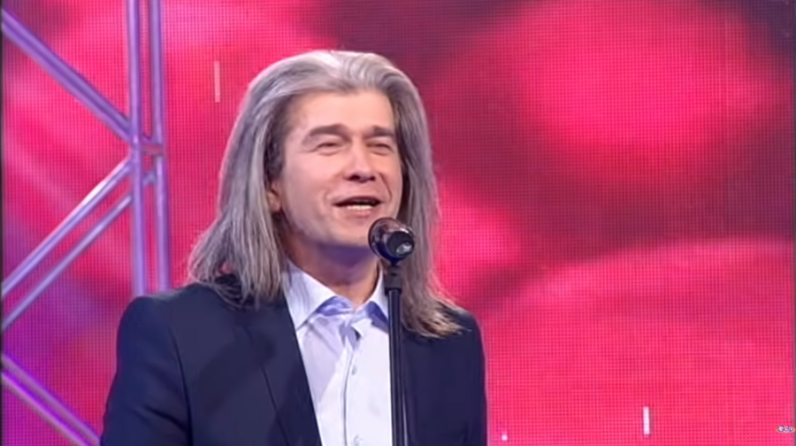 OSVAJAO JE ŽENSKA SRCA DUGOM KOSOM! Nizao je hitove, a onda se povukao sa estrade i evo kako danas izgleda! (FOTO)