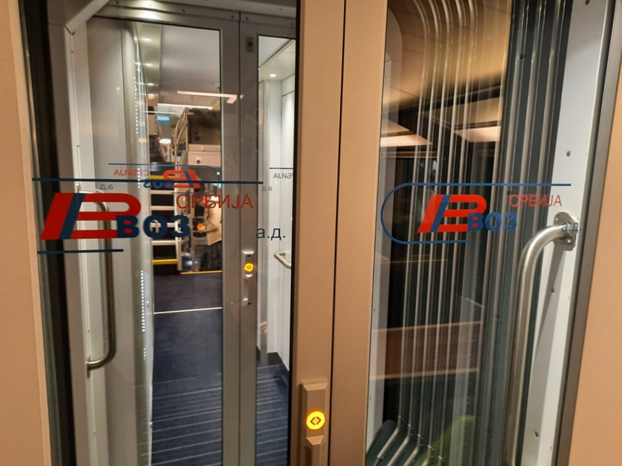 SOKO LETI I ISPISUJE ISTORIJU! Alo! ekipa se vozila ultrabrzim vozom na relaciji Beograd - Novi Sad (FOTO/VIDEO)