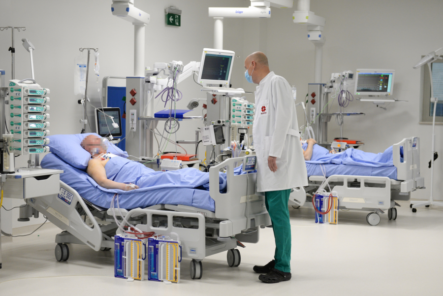 VELIKI PODUHVAT LEKARA Oboren rekord, na Institutu Dedinje obavljena čak 21 operacija za jedan dan (FOTO)