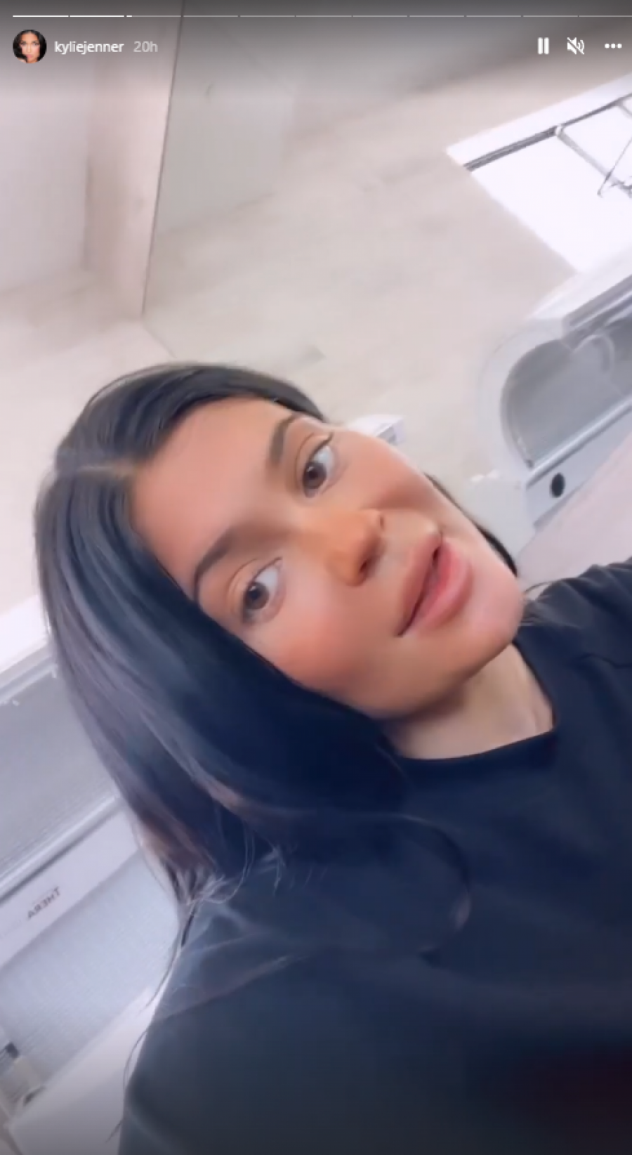 KAJLI DŽENER IMA POSTPOROĐAJNU DEPRESIJU! Slavna milionerka otkrila sa kakvim poteškoćama se bori nakon što je rodila sina