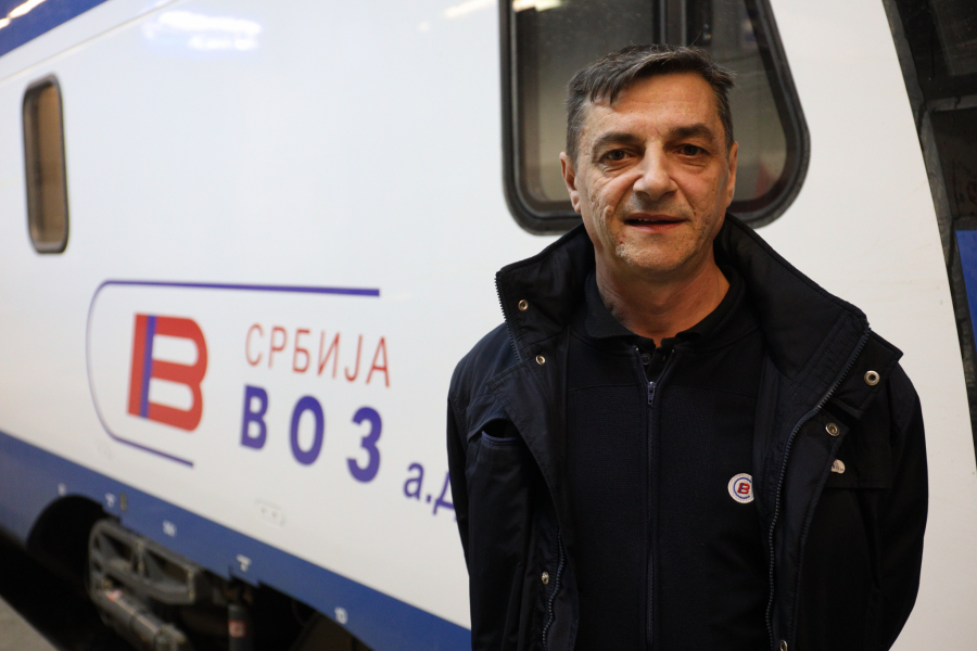 SOKO LETI I ISPISUJE ISTORIJU! Alo! ekipa se vozila ultrabrzim vozom na relaciji Beograd - Novi Sad (FOTO/VIDEO)