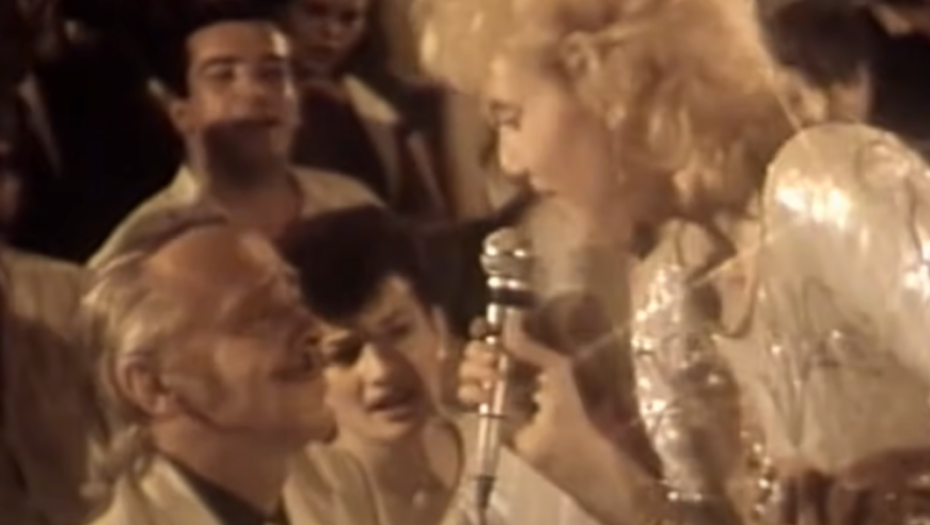 OVOG POLITIČARA JE BRENA VOLELA PRE BOBE Nekada je bio narodni poslanik, a evo šta kaže za pevačicu