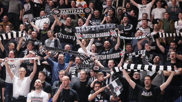 SPEKTAKULARNO "Grobari" razvili transparent kojim se prisećaju najvećeg uspeha u istoriji kluba (FOTO)