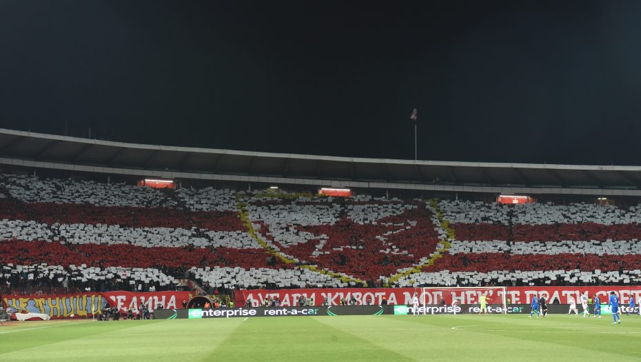 NA TRI TRIBINE! Moćna koreografija "delija"! (VIDEO)