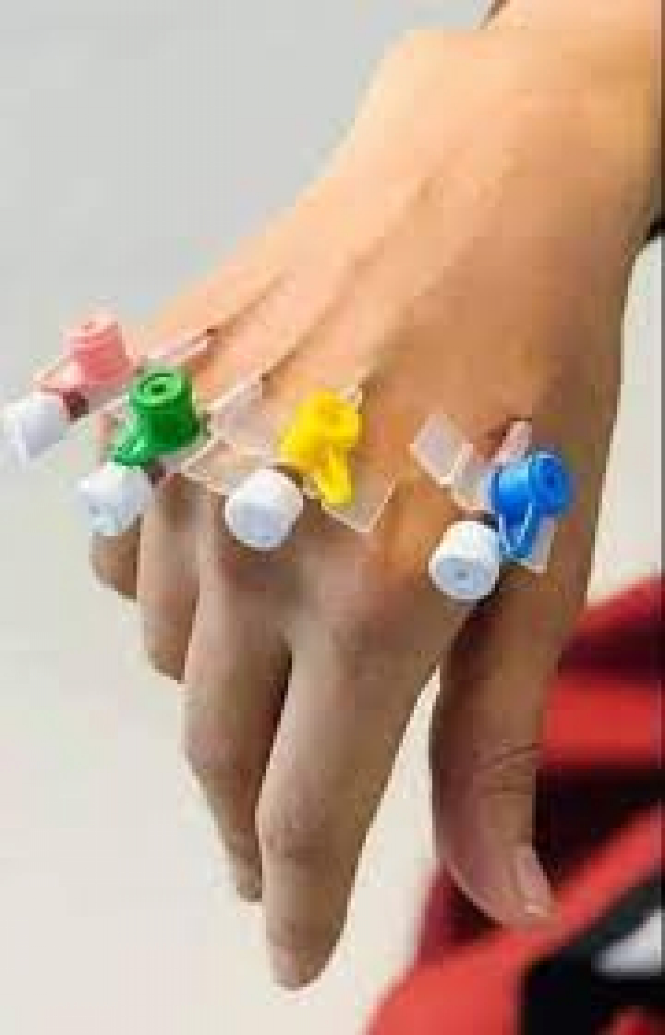 OKREPLJUJU, JAČAJU IMUNITET, USPORAVAJU STARANJE... Dr Vukomanović upozorava Srbe da ne kupuju 