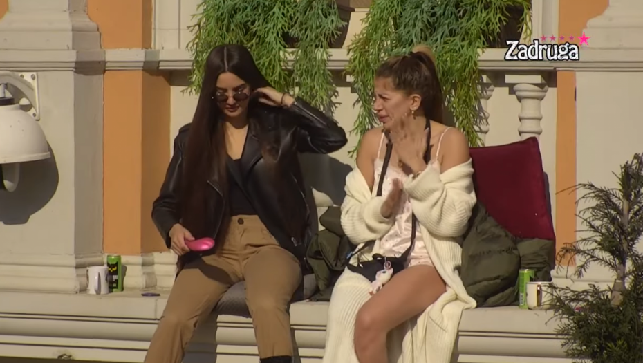 KAKVA JEFTINOĆA OD PONAŠANJA! Dalila brutalno oplela po Caru, saznala da je prespavao kod dežurne, pa poludela!