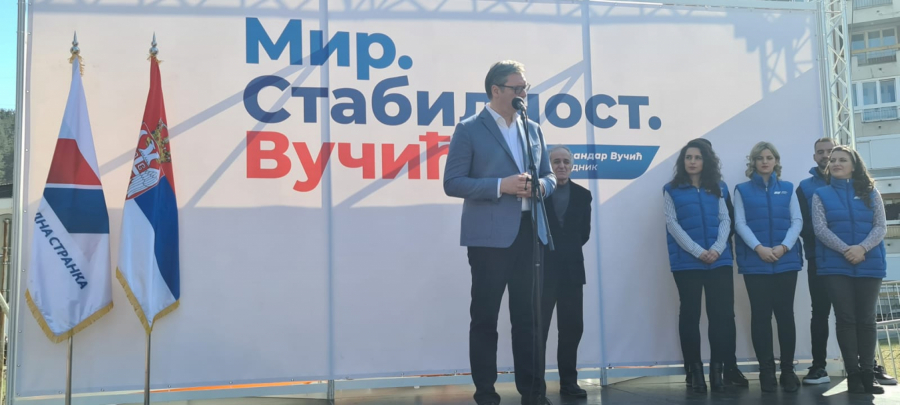 VUČIĆ U RAŠKI Pred izlazak na binu dobio sam ponudu! (FOTO/VIDEO)