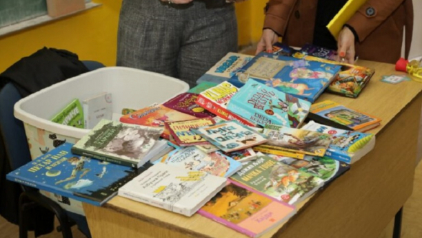 BIBLIOTEKA ZA SVE Đaci u seoskim mesnim zajednicama moraju imati iste uslove za rad i obrazovanje kao i deca u gradskim školama