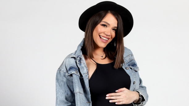 OPŠTI HAOS U SVETU POZNATIH! Otkriven razlog zbog čega pevačice beže od trudne Marije Mikić!