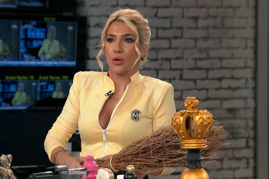 SLALA GOLIŠAVE FOTKE ĐORĐU DAVIDU! Još jedna pevačica javno priznala da je uznemiravala poznatog rokera!