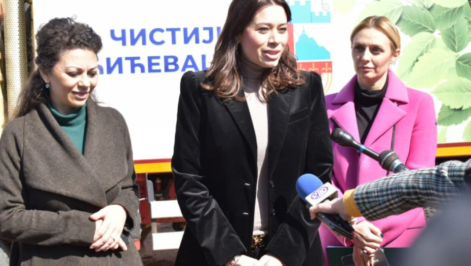 IRENA VUJOVIĆ U ĆIĆEVCU: Čujem da sam prvi ministar ekologije koji vas je posetio, uspešno smo realizovali više projekata
