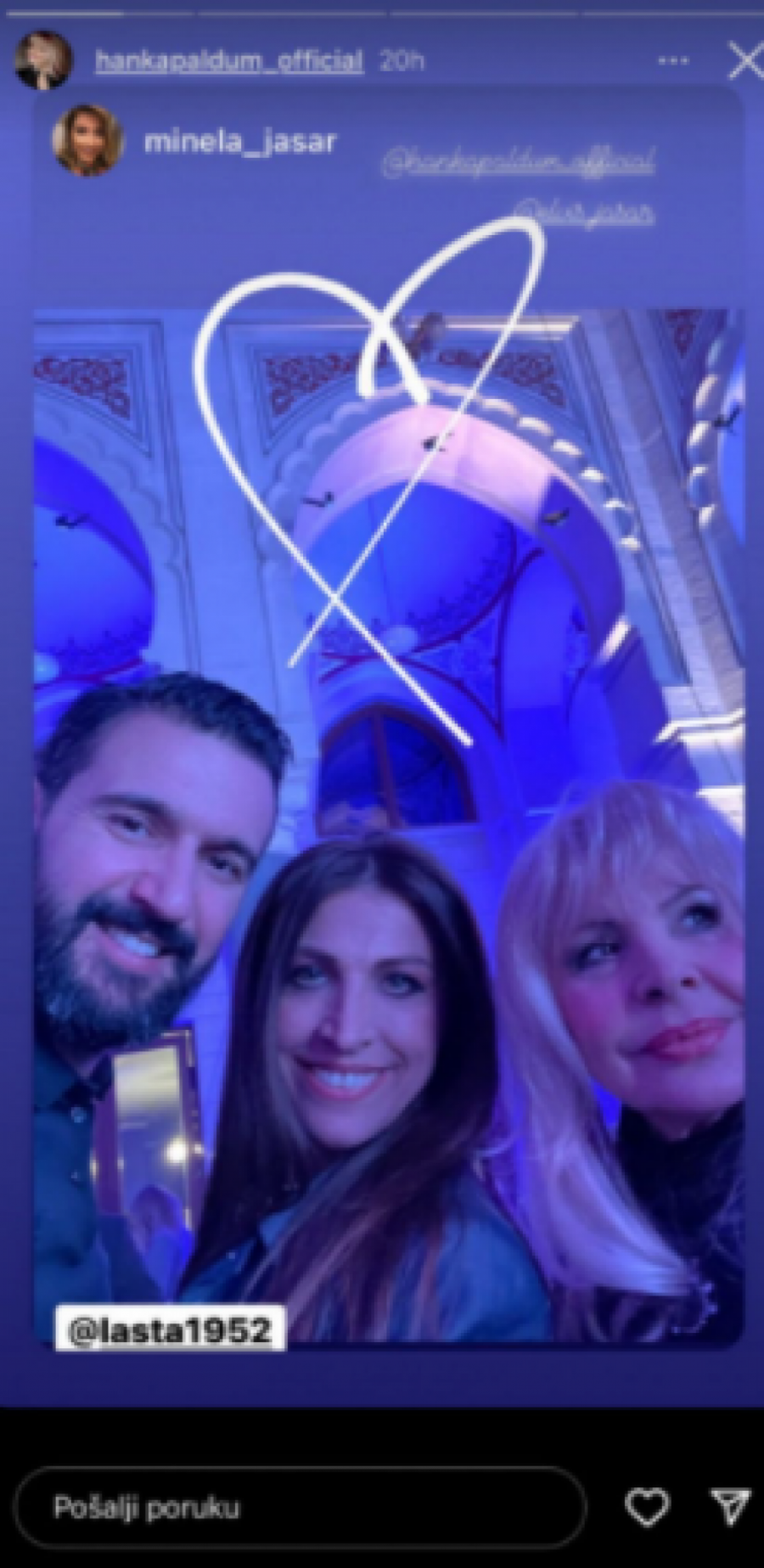 POZNATA PEVAČICA POKAZALA ĆERKU! Njenu naslednicu nismo imali prilike da vidimo tako često, a evo kako izgleda! (FOTO)