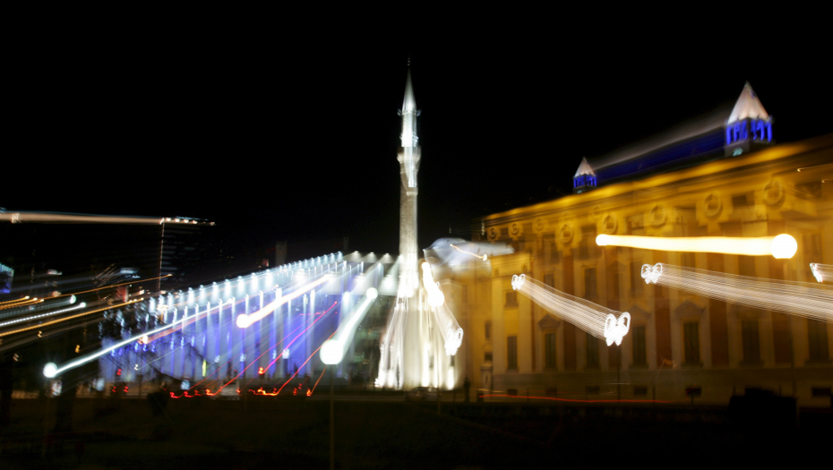 Svi albanski gradovi gase svetla