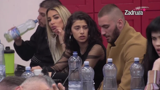 SILA ĆE DA TE BACI NA DNO! Mensur uputio jezive reči Milici, ponizio je nikad gore i izgovorio nešto što je zgrozilo sve!