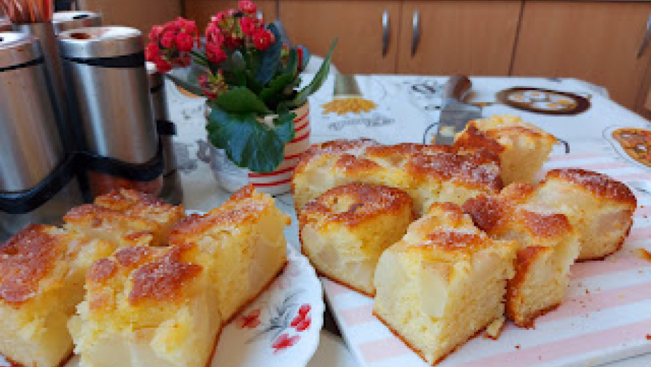 POSLASTICA SPREMNA ZA TREN OKA Predivan kolač sa voćem, košta malo, a vredi mnogo (VIDEO)
