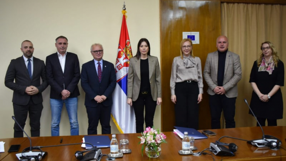 ČISTIJI VAZDUH U BEOGRADU Vujović potpisala ugovore za realizaciju šest ekoloških projekata