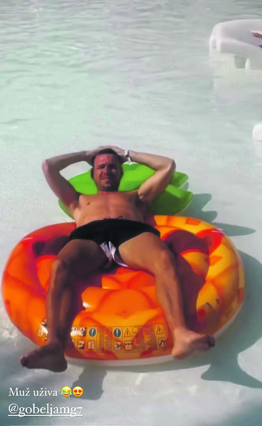 GOBELJA ISKEŠIRAO 10.000 EVRA ZA KAĆIN ODMOR! Pevačica i fudbaler na drugom medenom mecesu, a luksuz koji ih okružuje je nestvaran!