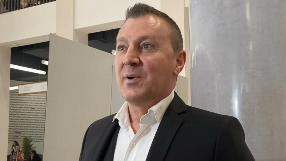 PORODICU MU NIKO NIKADA NIJE VIDEO Komšije otkrile nepoznate detalje o Baji: Samo mu on dolazi u posetu!