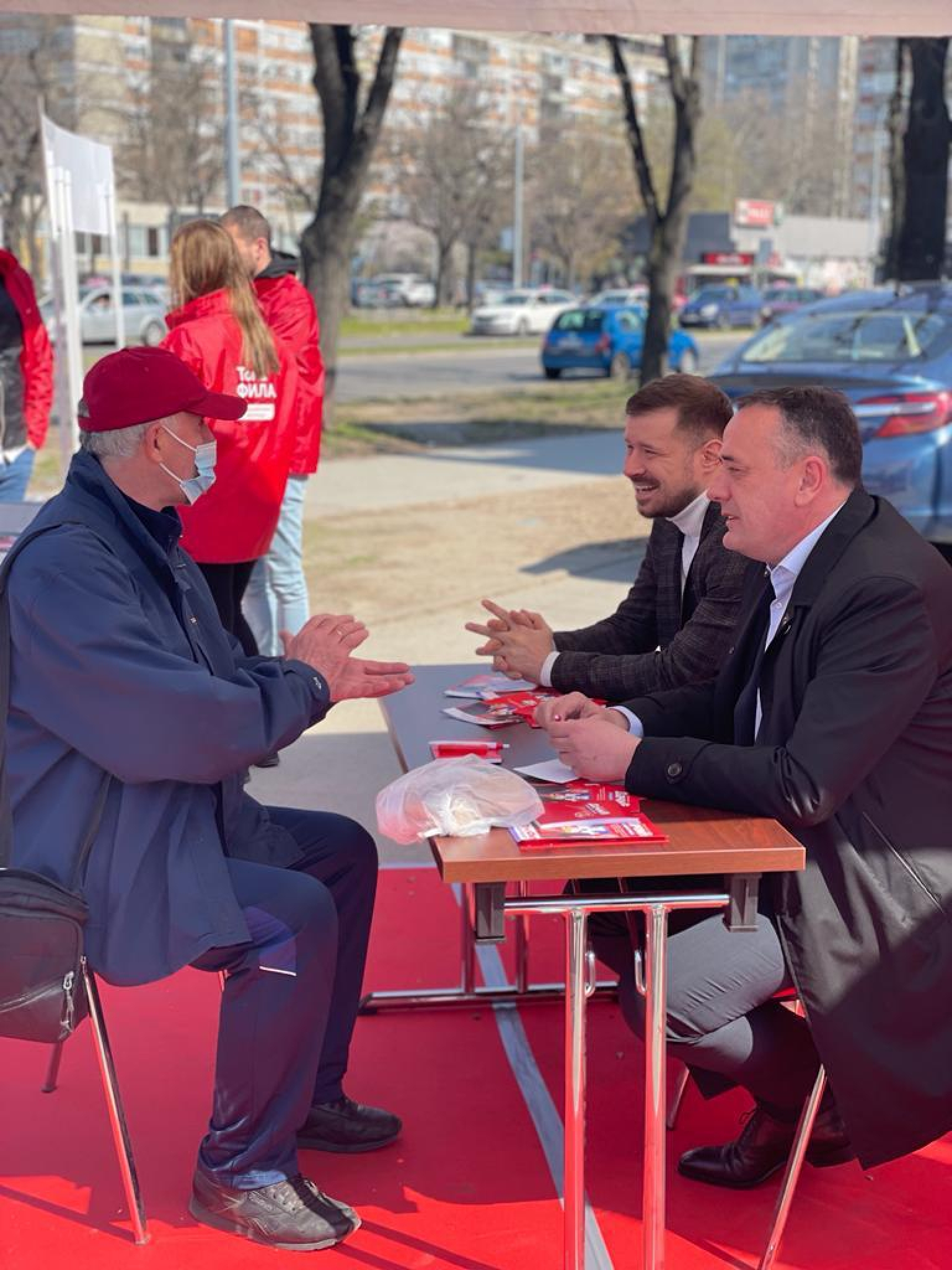 SOCIJALISTI SE VRAĆAJU NA NOVI BEOGRAD Antić: U listu naših prioriteta stavljamo projekte za brži razvoj najveće opštine u Beogradu (FOTO)