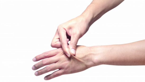 OVAKO UNIŠTAVAMO KOŽU Greške koje pravimo, bukvalno mogu da nas koštaju života!